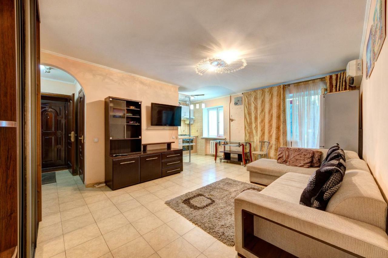 Apartments Near The Nsc Olympic Киев Экстерьер фото